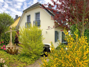 Ferienhaus Klünderberg in Binz mit Kamin, Terrasse, Strandkorb